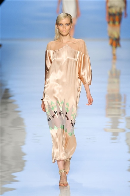 Fotoservizio/SS 2012/WOMEN/ETRO/12