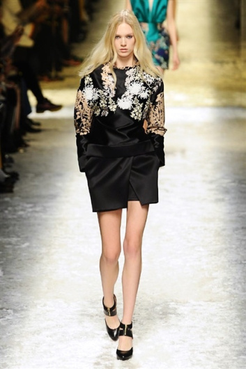 Fotoservizio/FW 2014-2015/WOMEN/BLUMARINE/DP1/3
