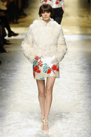 Fotoservizio/FW 2014-2015/WOMEN/BLUMARINE/DP1/6