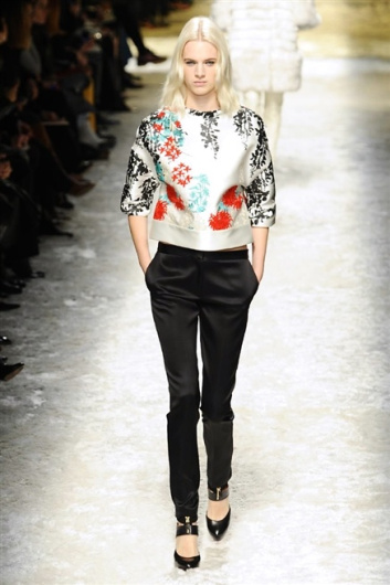Fotoservizio/FW 2014-2015/WOMEN/BLUMARINE/DP1/7