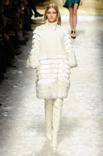 Fotoservizio/FW 2014-2015/WOMEN/BLUMARINE/DP1/8
