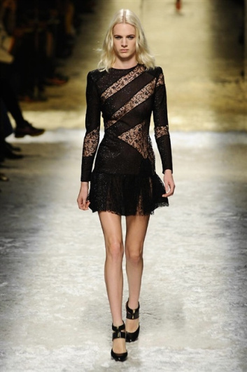 Fotoservizio/FW 2014-2015/WOMEN/BLUMARINE/DP1/29