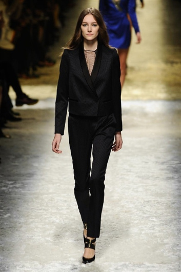 Fotoservizio/FW 2014-2015/WOMEN/BLUMARINE/DP1/36