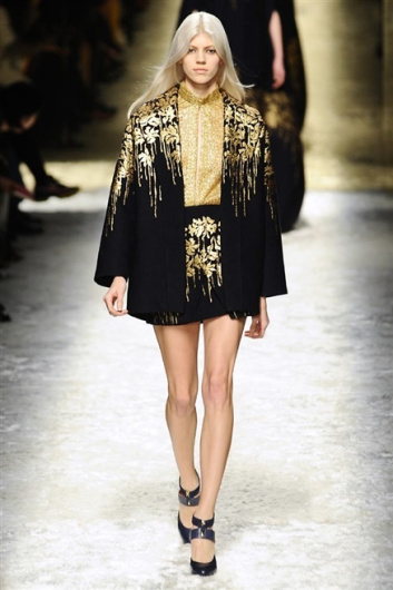 Fotoservizio/FW 2014-2015/WOMEN/BLUMARINE/DP1/1
