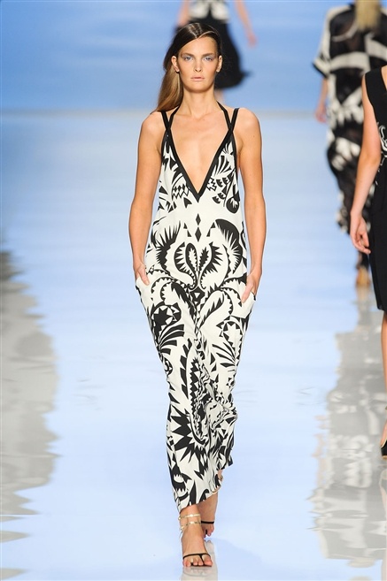 Fotoservizio/SS 2012/WOMEN/ETRO/32