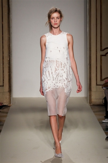 Fotoservizio/SS 2012/WOMEN/GABRIELE COLANGELO/9