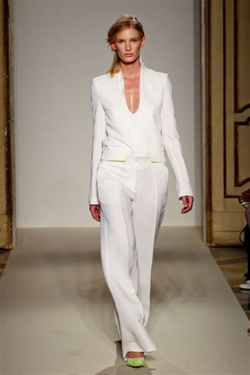 Fotoservizio/SS 2012/WOMEN/GABRIELE COLANGELO/3