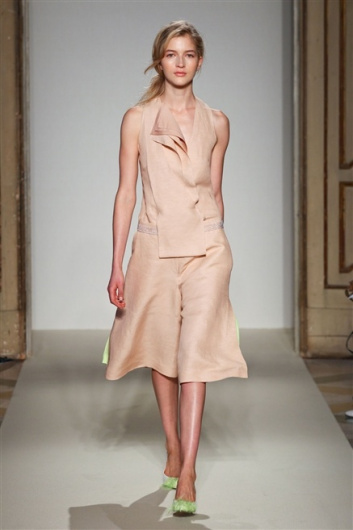 Fotoservizio/SS 2012/WOMEN/GABRIELE COLANGELO/5