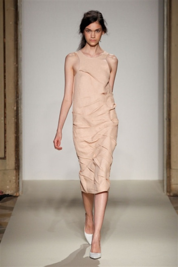 Fotoservizio/SS 2012/WOMEN/GABRIELE COLANGELO/14