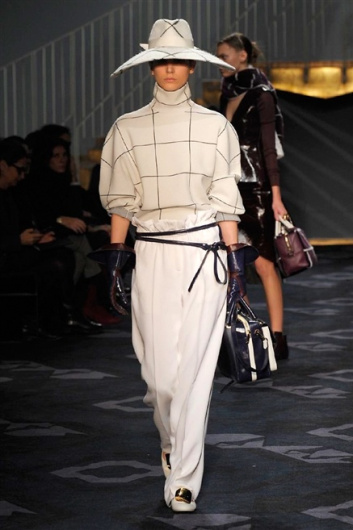 Fotoservizio/FW 2014-2015/WOMEN/TOD S/DP1/4