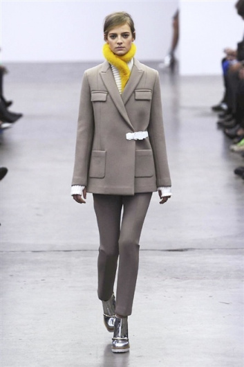 Fotoservizio/FW 2014-2015/WOMEN/ICEBERG/DP1/0