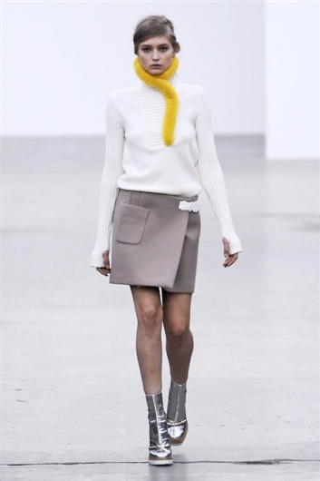 Fotoservizio/FW 2014-2015/WOMEN/ICEBERG/DP1/3