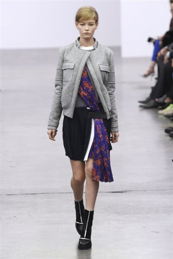 Fotoservizio/FW 2014-2015/WOMEN/ICEBERG/DP1/23