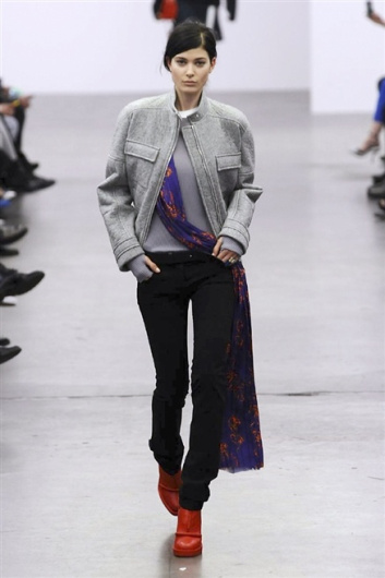 Fotoservizio/FW 2014-2015/WOMEN/ICEBERG/DP1/25