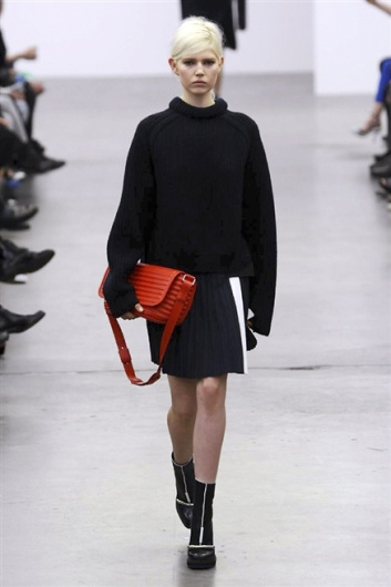 Fotoservizio/FW 2014-2015/WOMEN/ICEBERG/DP1/26