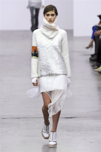 Fotoservizio/FW 2014-2015/WOMEN/ICEBERG/DP1/31