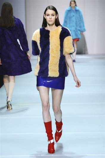 Fotoservizio/FW 2014-2015/WOMEN/AU JOUR LE JOUR/DP1/6