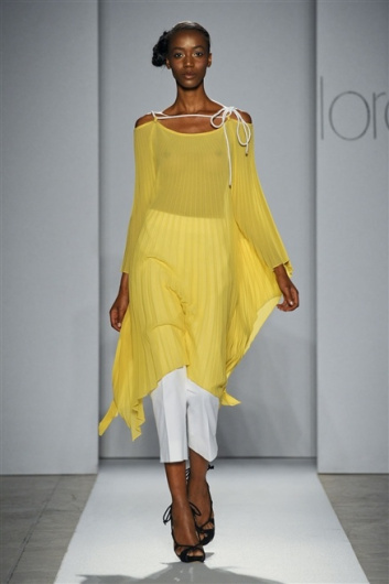 Fotoservizio/SS 2012/WOMEN/LORENZO RIVA/5