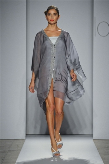 Fotoservizio/SS 2012/WOMEN/LORENZO RIVA/24