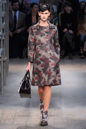 Fotoservizio/FW 2014-2015/WOMEN/ANTONIO MARRAS/DP1/3
