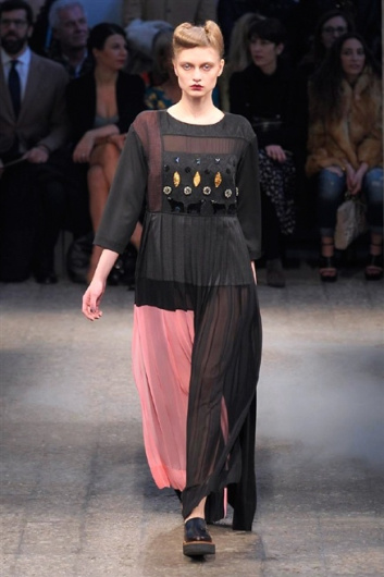 Fotoservizio/FW 2014-2015/WOMEN/ANTONIO MARRAS/DP1/13