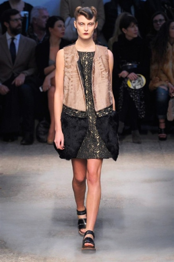 Fotoservizio/FW 2014-2015/WOMEN/ANTONIO MARRAS/DP1/30