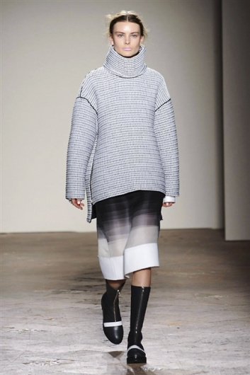 Fotoservizio/FW 2014-2015/WOMEN/GABRIELE COLANGELO/DP1/3