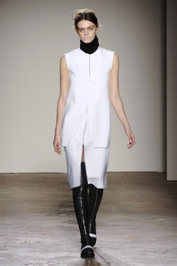 Fotoservizio/FW 2014-2015/WOMEN/GABRIELE COLANGELO/DP1/4