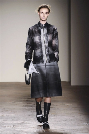 Fotoservizio/FW 2014-2015/WOMEN/GABRIELE COLANGELO/DP1/24