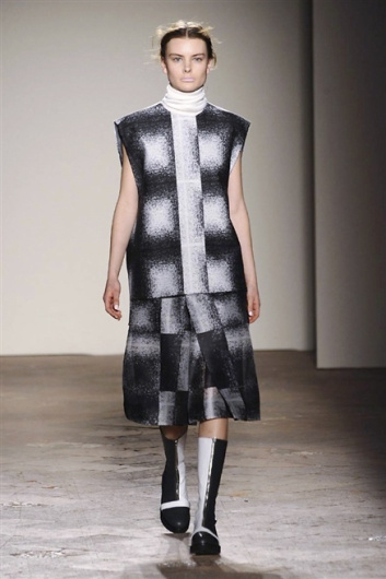 Fotoservizio/FW 2014-2015/WOMEN/GABRIELE COLANGELO/DP1/25