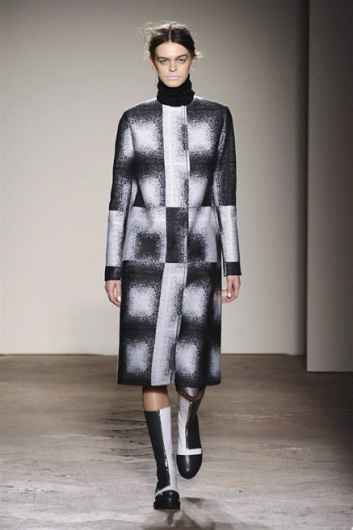 Fotoservizio/FW 2014-2015/WOMEN/GABRIELE COLANGELO/DP1/26