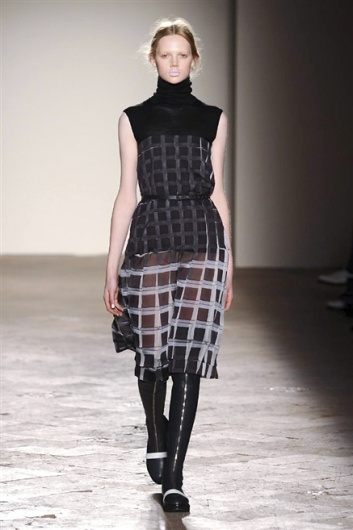 Fotoservizio/FW 2014-2015/WOMEN/GABRIELE COLANGELO/DP1/34