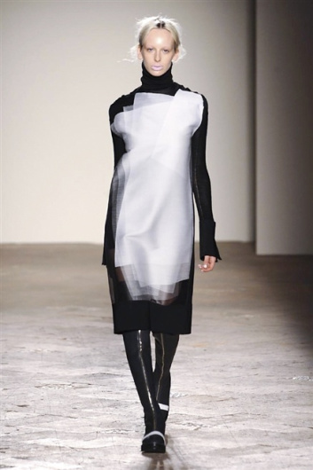 Fotoservizio/FW 2014-2015/WOMEN/GABRIELE COLANGELO/DP1/36