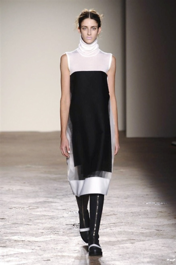 Fotoservizio/FW 2014-2015/WOMEN/GABRIELE COLANGELO/DP1/37