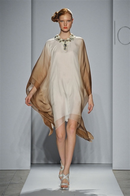 Fotoservizio/SS 2012/WOMEN/LORENZO RIVA/25