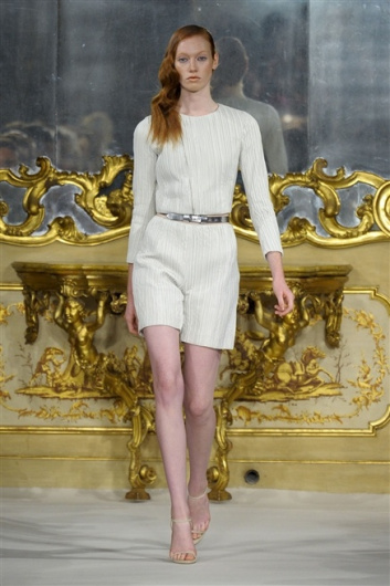 Fotoservizio/SS 2012/WOMEN/MARCO DE VINCENZO/1