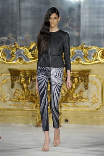 Fotoservizio/SS 2012/WOMEN/MARCO DE VINCENZO/12