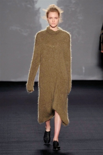 Fotoservizio/FW 2014-2015/WOMEN/UMA WANG/DP1/16