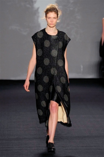 Fotoservizio/FW 2014-2015/WOMEN/UMA WANG/DP1/17