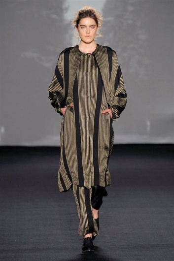 Fotoservizio/FW 2014-2015/WOMEN/UMA WANG/DP1/20