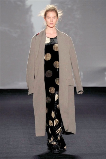 Fotoservizio/FW 2014-2015/WOMEN/UMA WANG/DP1/21