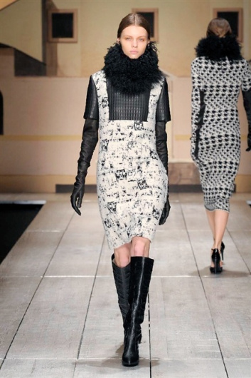 Fotoservizio/FW 2014-2015/WOMEN/LAURA BIAGIOTTI/DP1/2