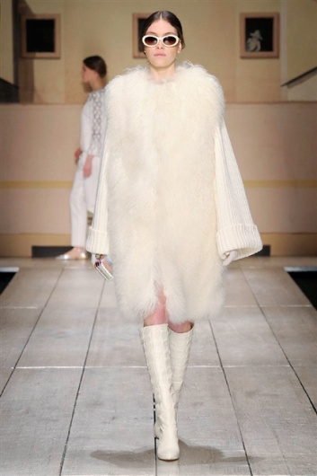 Fotoservizio/FW 2014-2015/WOMEN/LAURA BIAGIOTTI/DP1/8