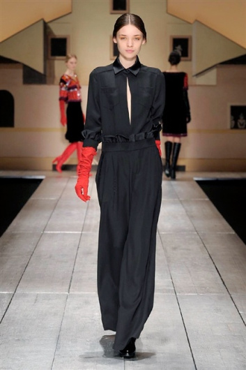 Fotoservizio/FW 2014-2015/WOMEN/LAURA BIAGIOTTI/DP1/12
