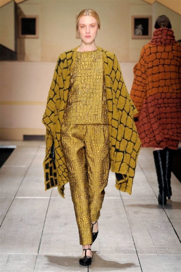 Fotoservizio/FW 2014-2015/WOMEN/LAURA BIAGIOTTI/DP1/24