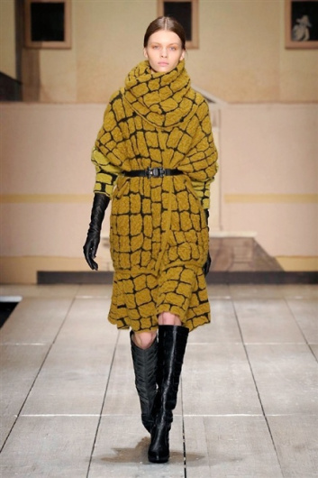 Fotoservizio/FW 2014-2015/WOMEN/LAURA BIAGIOTTI/DP1/26