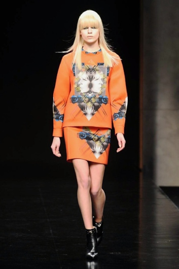 Fotoservizio/FW 2014-2015/WOMEN/JOHN RICHMOND/DP1/0