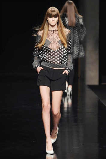 Fotoservizio/FW 2014-2015/WOMEN/JOHN RICHMOND/DP1/12