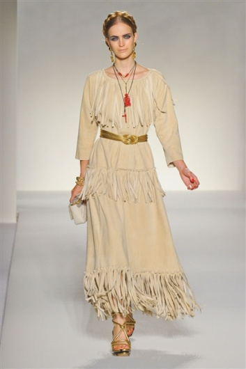 Fotoservizio/SS 2012/WOMEN/MOSCHINO/36
