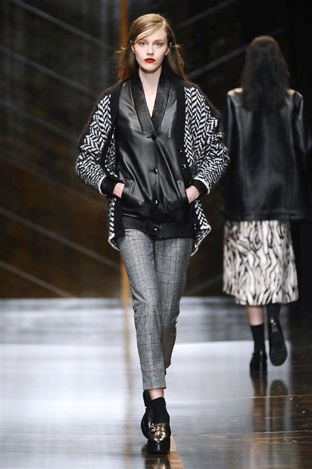 Fotoservizio/FW 2014-2015/WOMEN/TRUSSARDI/DP1/4